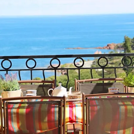 Apartment Deux Pieces Vue Mer Cap Esterel Esterelvacances *