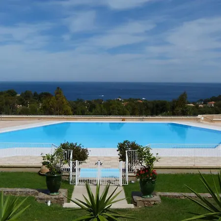 Deux Pieces Vue Mer Cap Esterel Esterelvacances Apartment