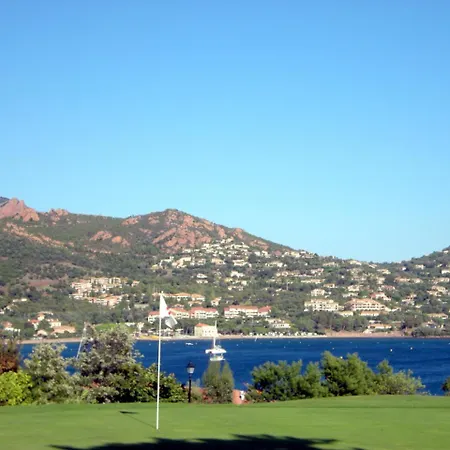 Deux Pieces Vue Mer Cap Esterel Esterelvacances Apartment Saint-Raphael (Var)